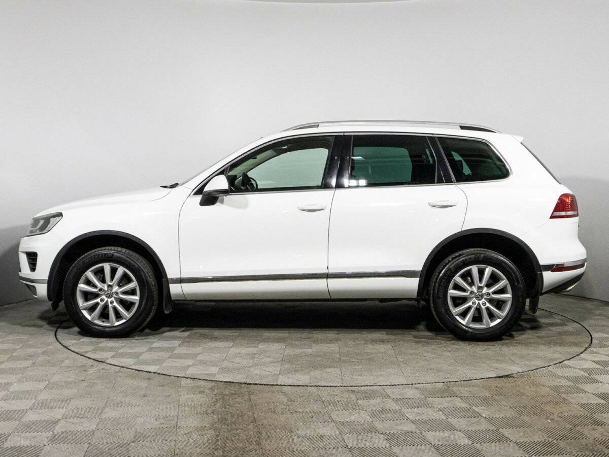 Volkswagen Touareg с пробегом — 2016 год. Фото: #7