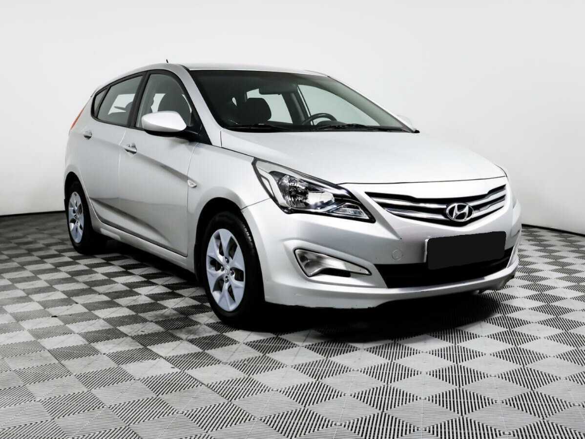 Hyundai Solaris с пробегом — 2014 год. Фото: #2