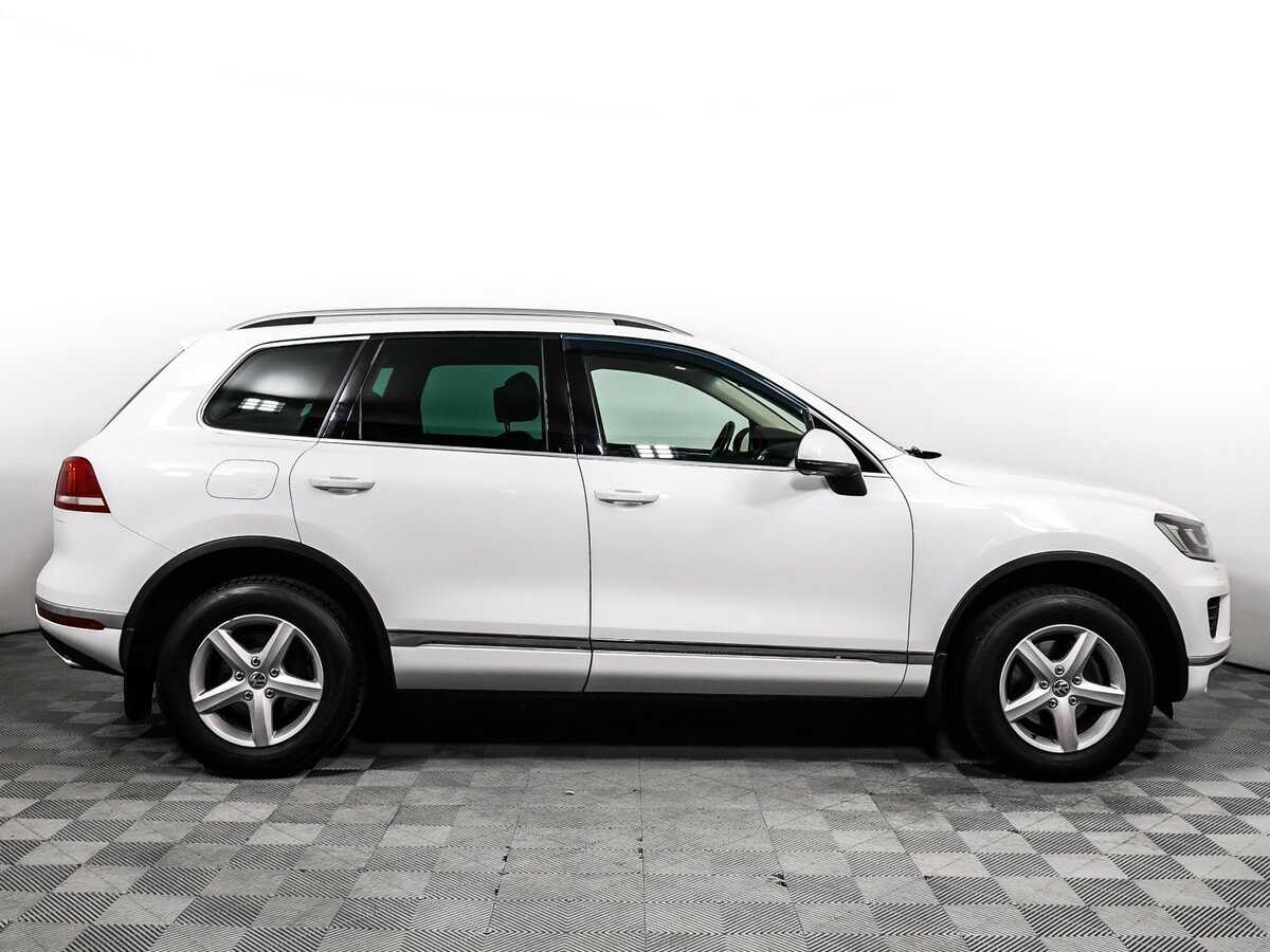 Volkswagen Touareg с пробегом — 2016 год. Фото: #3