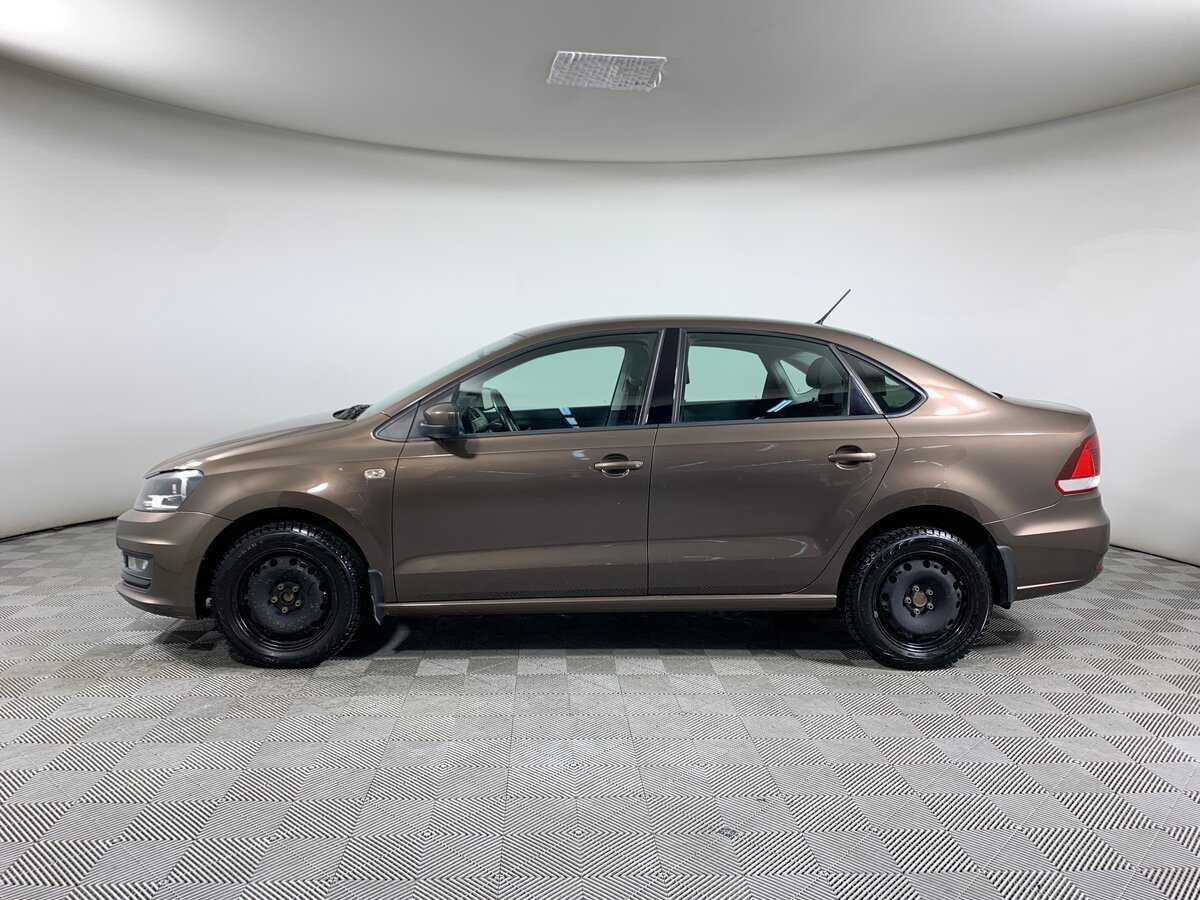 Volkswagen Polo с пробегом — 2016 год. Фото: #7