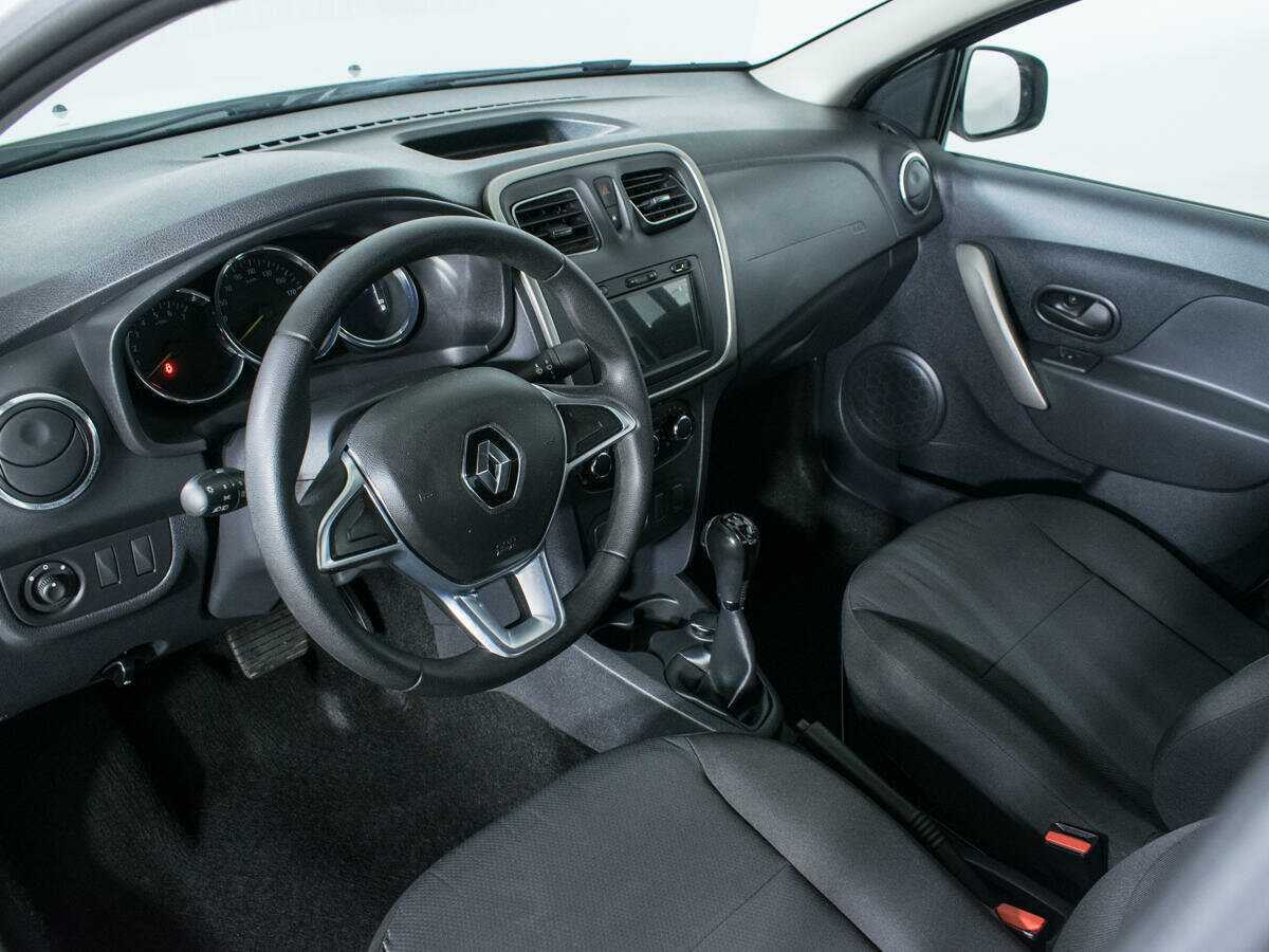 Renault Logan с пробегом — 2019 год. Фото: #10