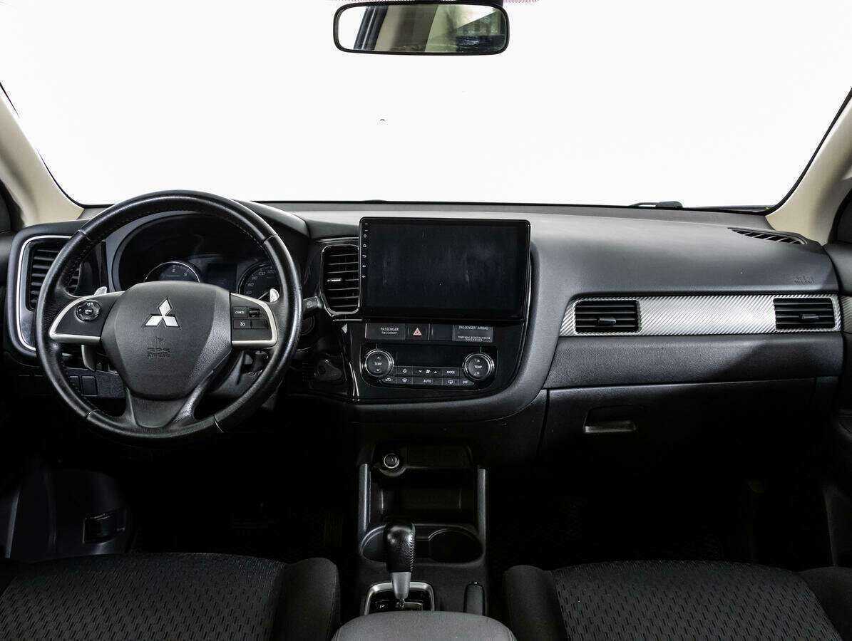 Mitsubishi Outlander с пробегом — 2012 год. Фото: #7