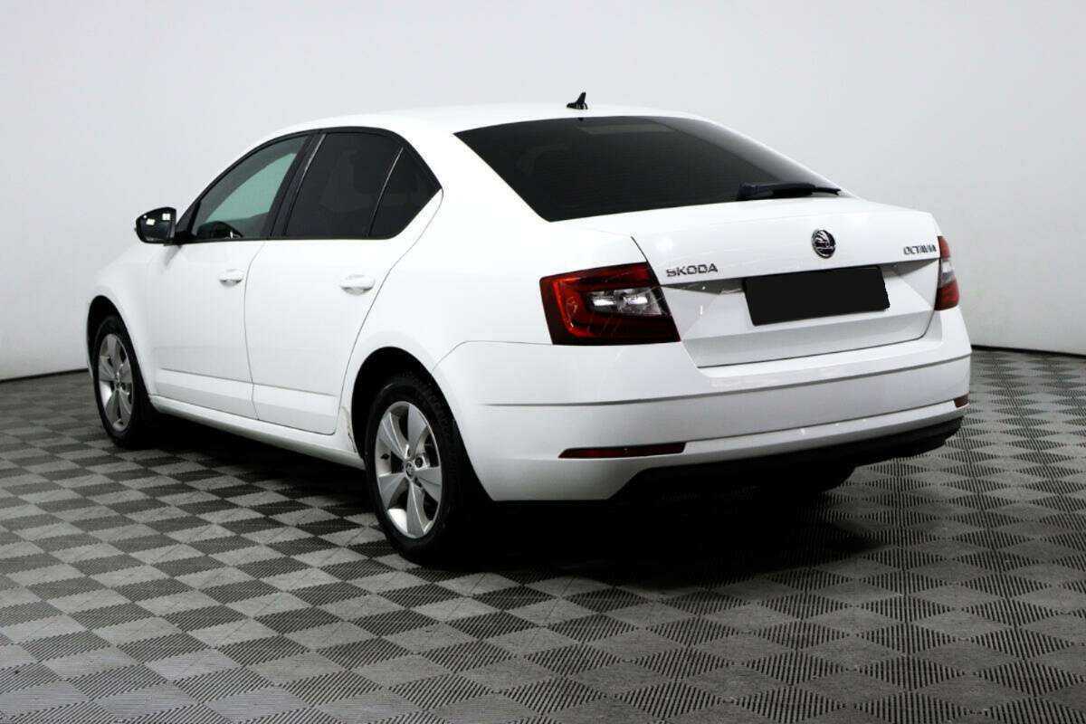 Skoda Octavia с пробегом — 2018 год. Фото: #6