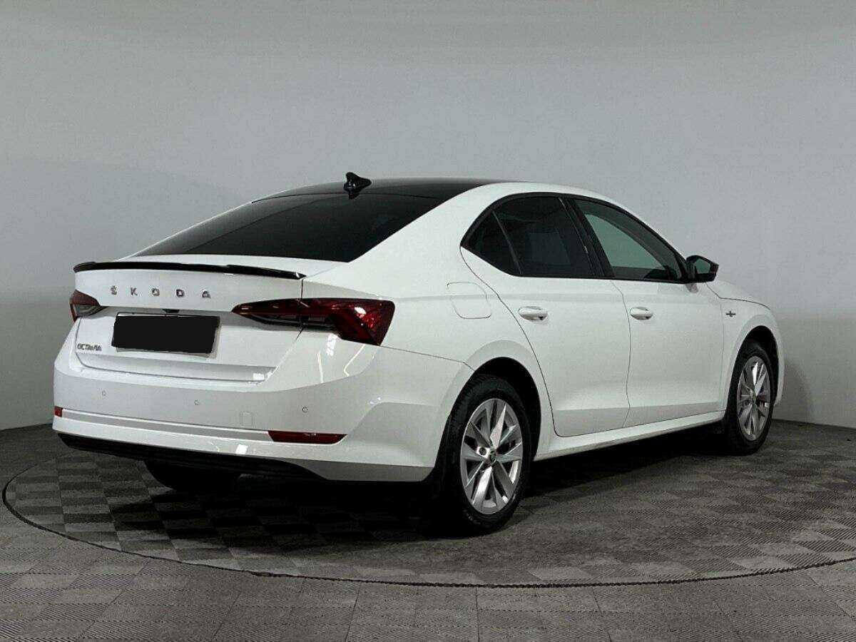Skoda Octavia с пробегом — 2021 год. Фото: #3