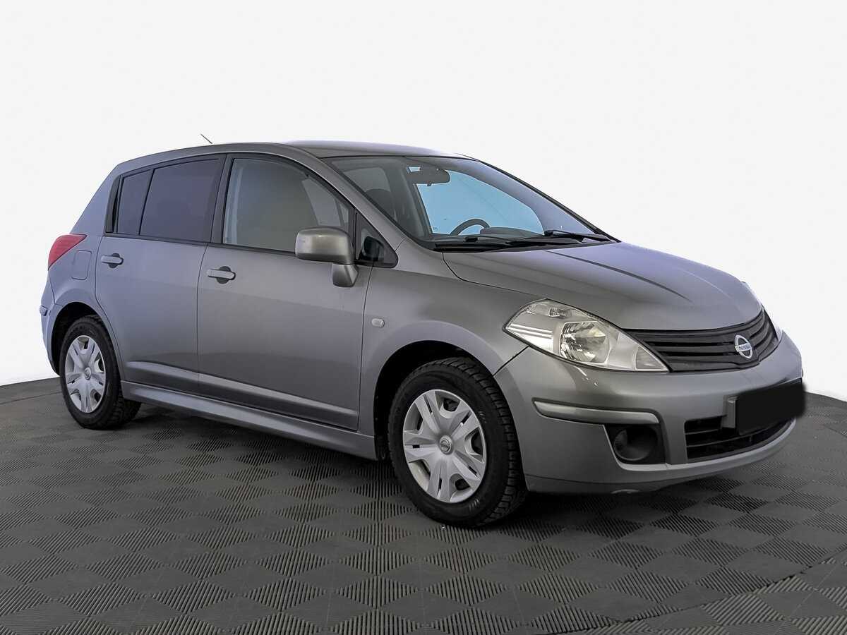 Nissan Tiida с пробегом — 2013 год. Фото: #2