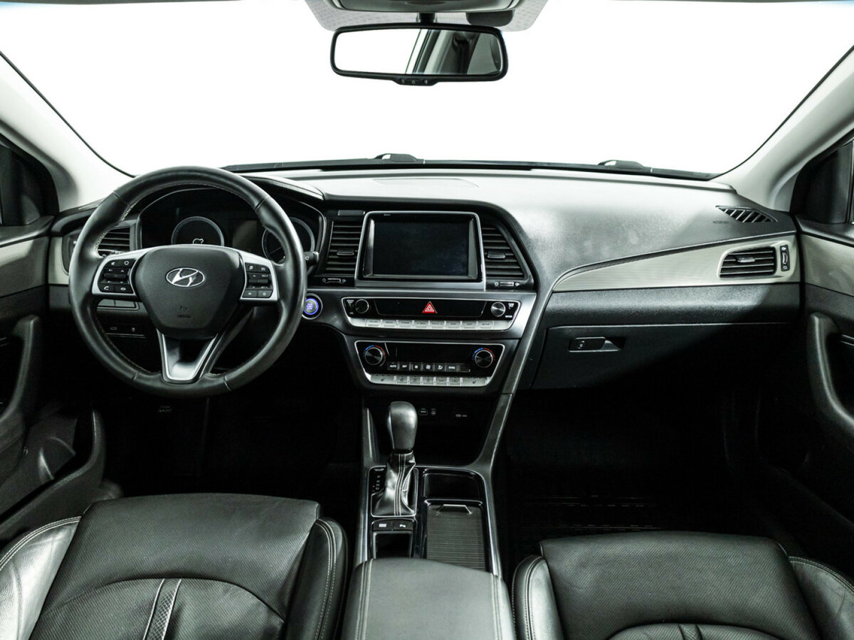 Hyundai Sonata с пробегом — 2018 год. Фото: #12