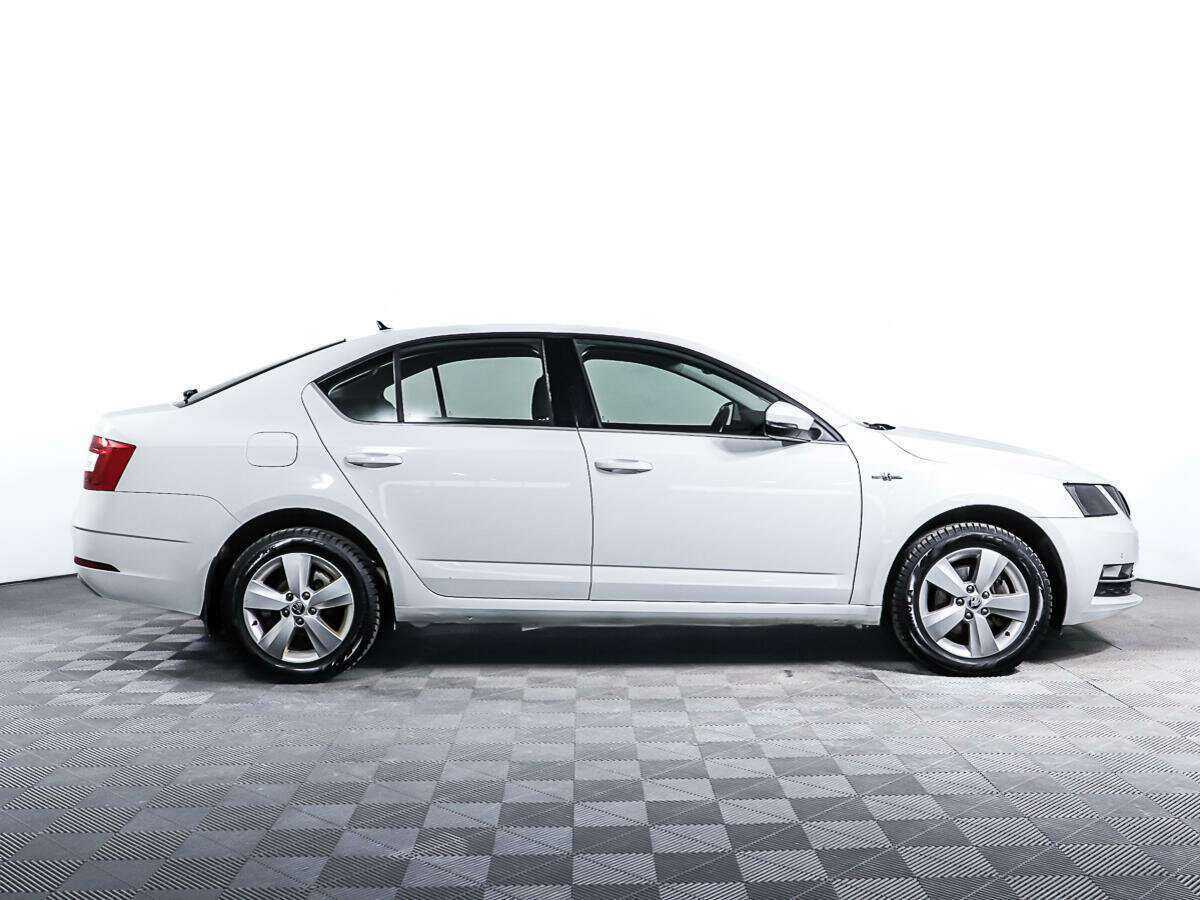 Skoda Octavia с пробегом — 2020 год. Фото: #2
