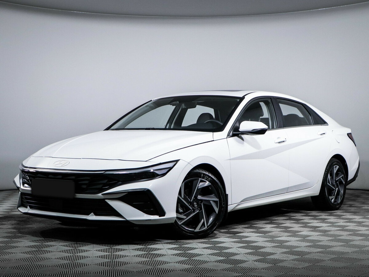 Hyundai Elantra с пробегом — 2023 год. Фото: #0