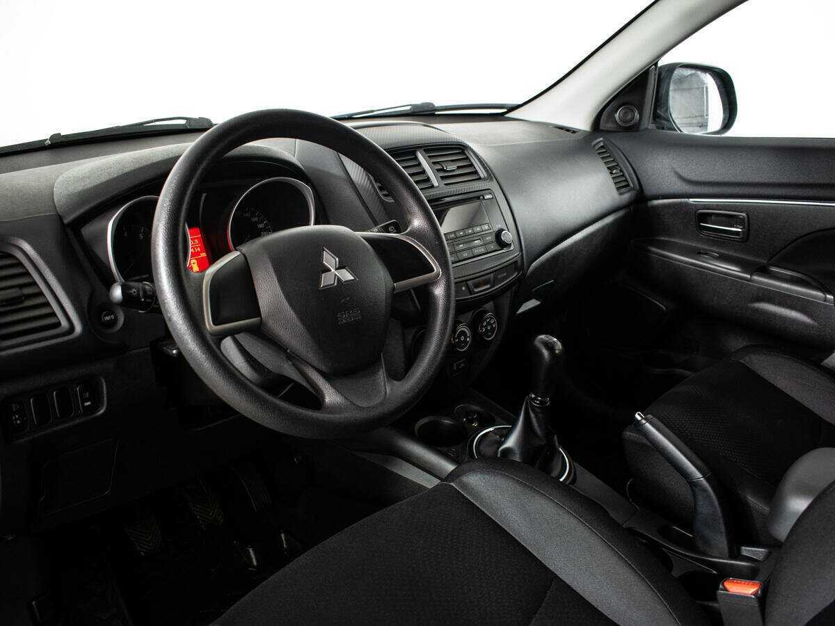 Mitsubishi ASX с пробегом — 2014 год. Фото: #12