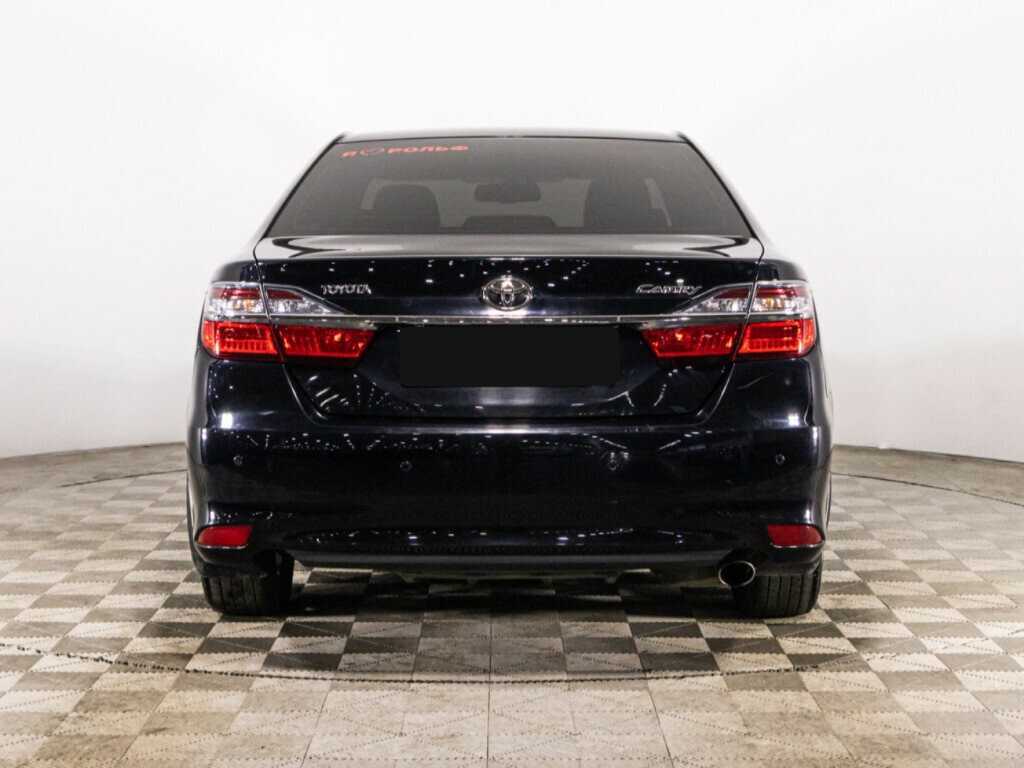 Toyota Camry с пробегом — 2016 год. Фото: #5