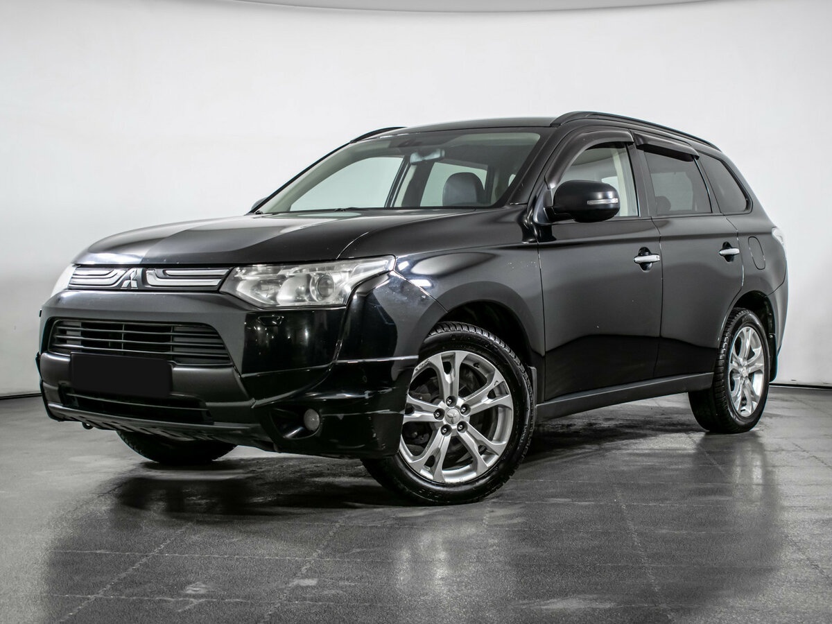 Mitsubishi Outlander с пробегом — 2013 год. Фото: #0