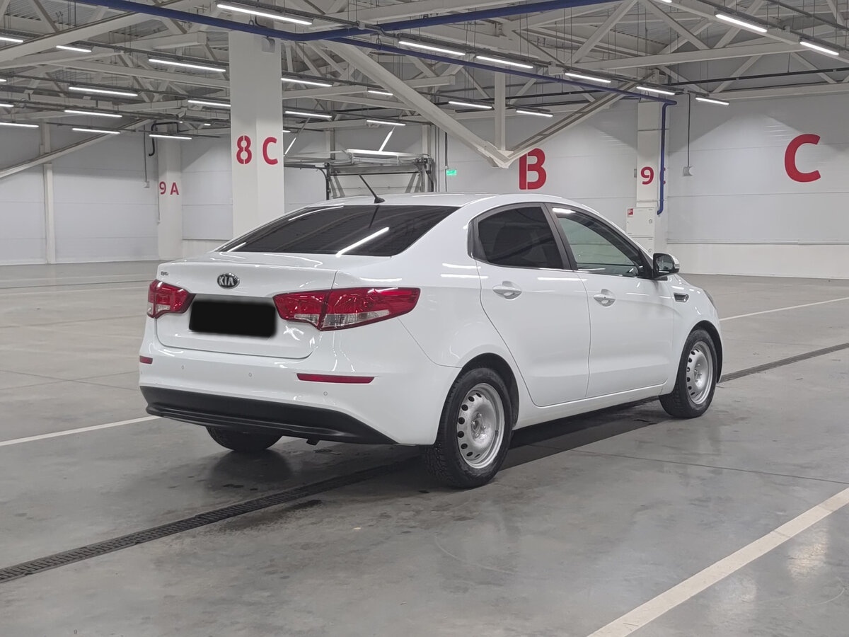 Kia Rio с пробегом — 2016 год. Фото: #4