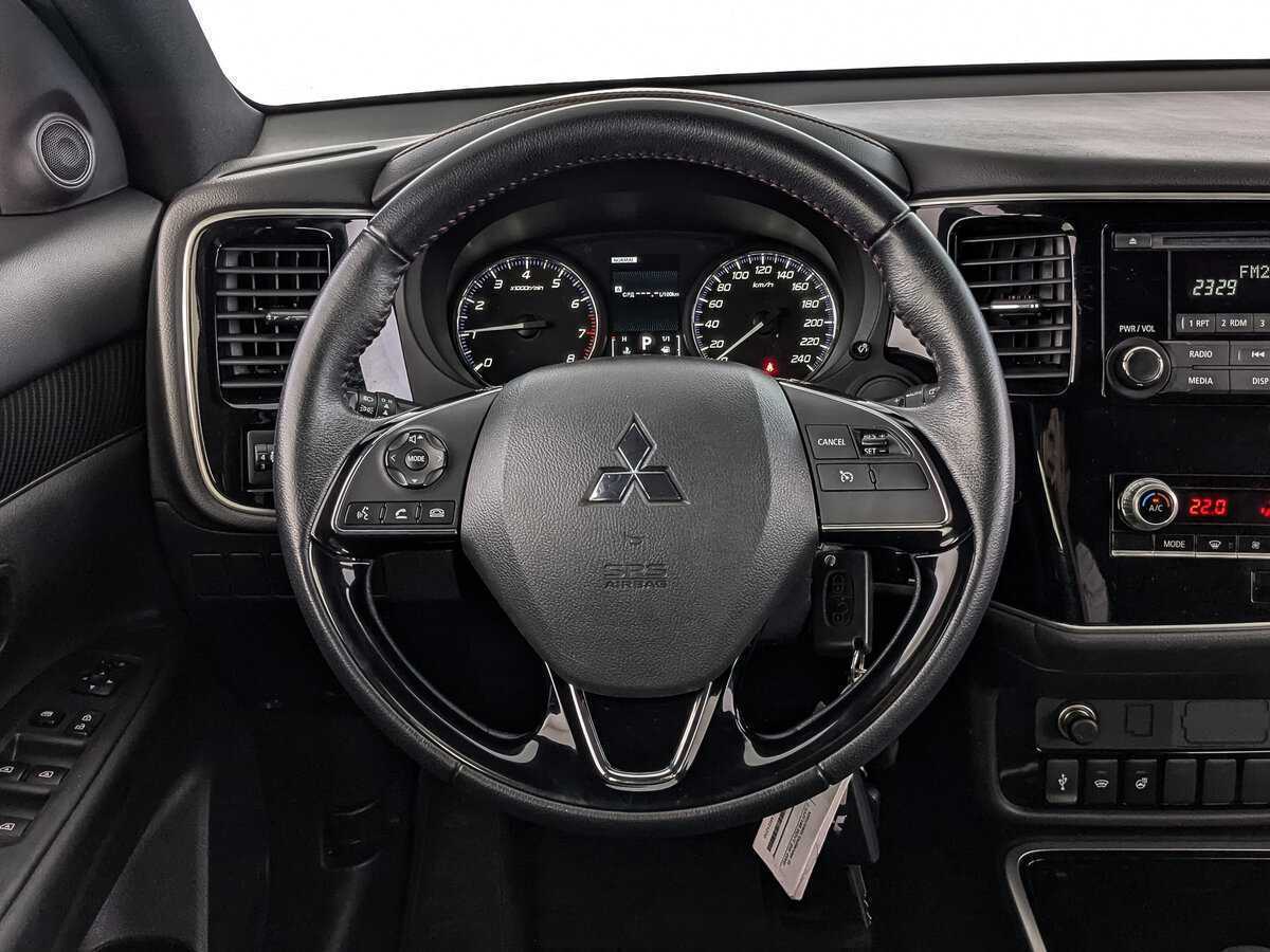 Mitsubishi Outlander с пробегом — 2021 год. Фото: #21