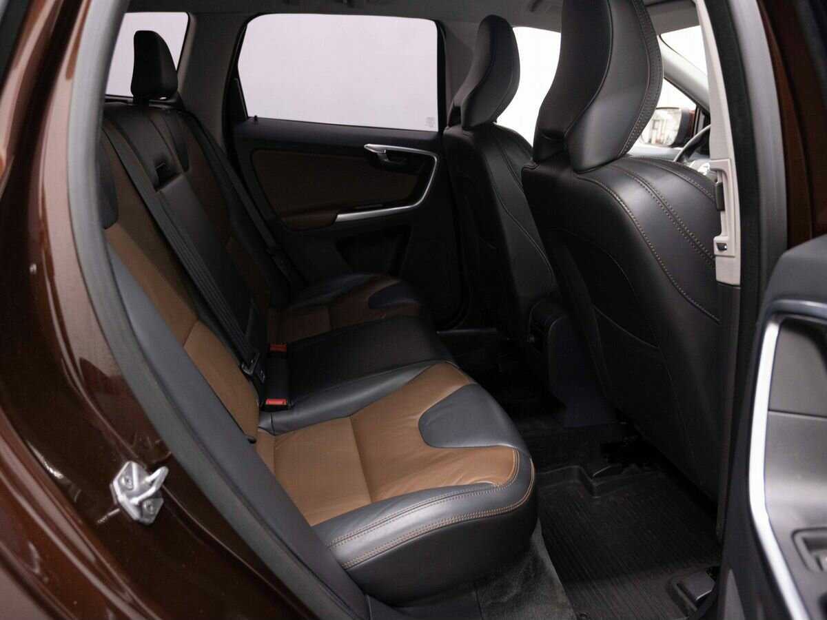 Volvo XC60 с пробегом — 2014 год. Фото: #9