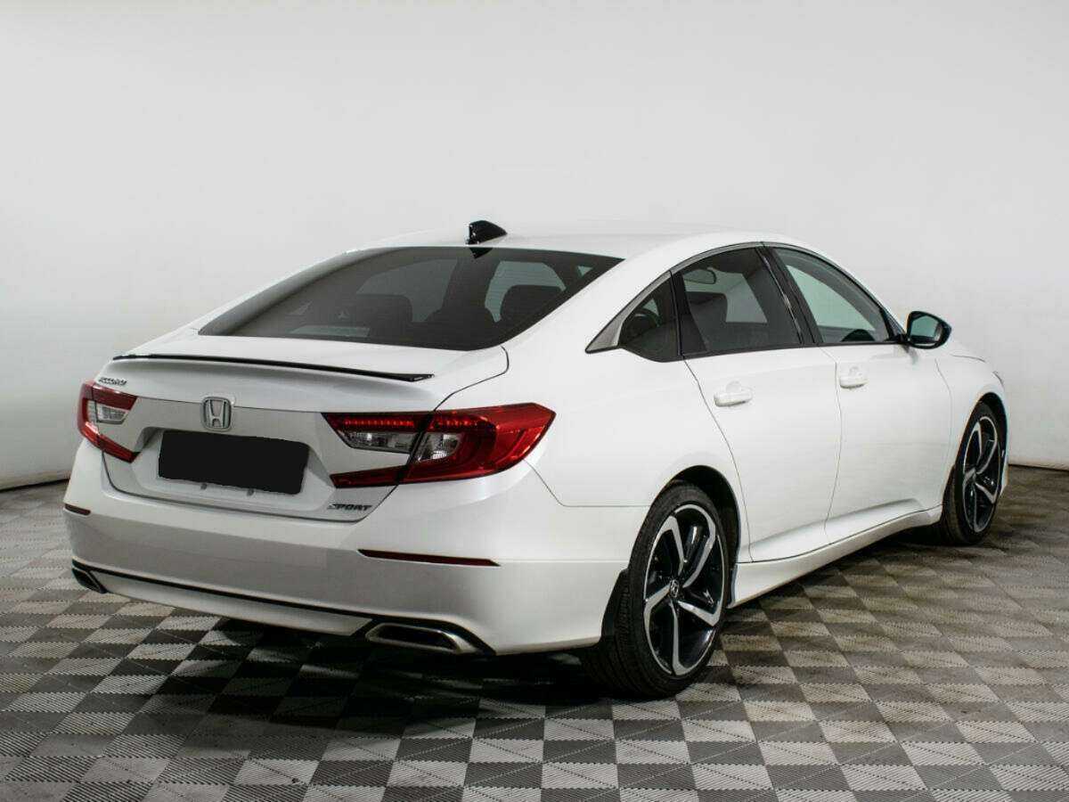 Honda Accord с пробегом — 2022 год. Фото: #3