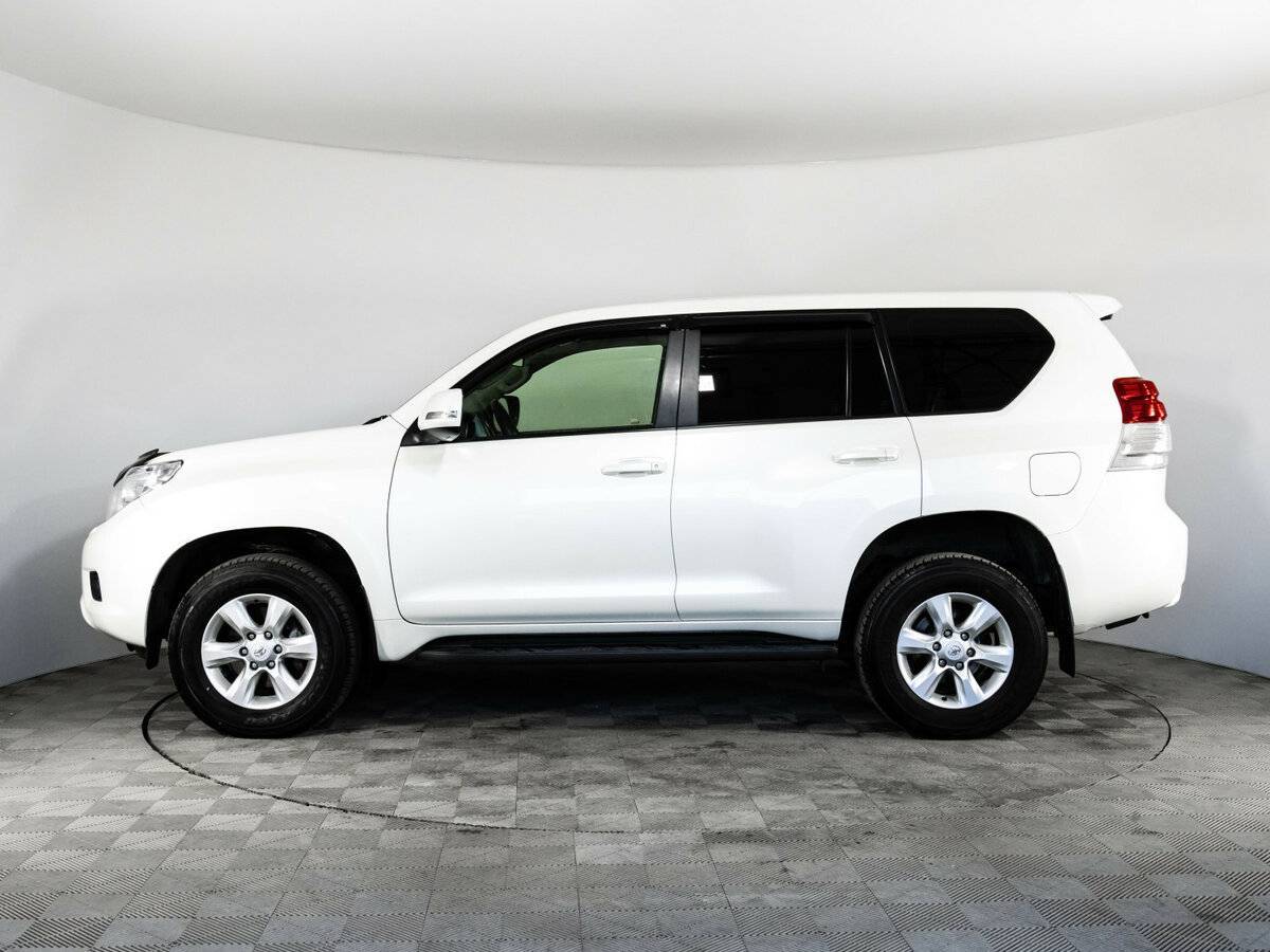 Toyota Land Cruiser Prado с пробегом — 2013 год. Фото: #7