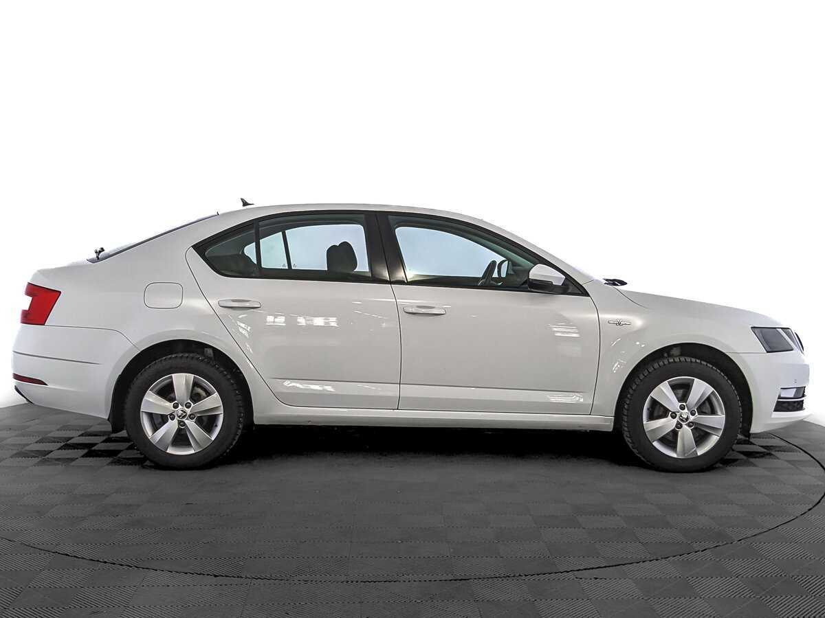 Skoda Octavia с пробегом — 2019 год. Фото: #3