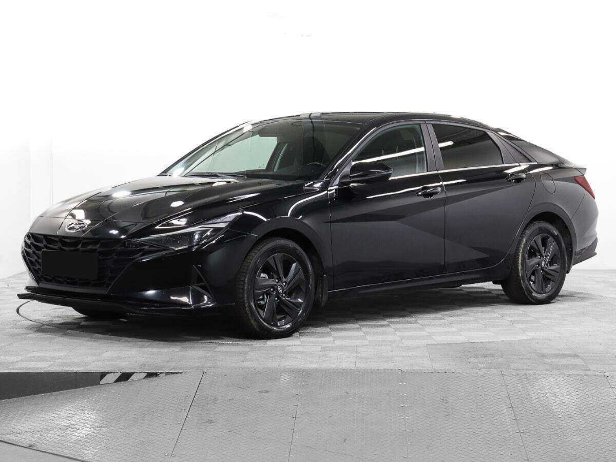 Hyundai Elantra с пробегом — 2021 год. Посмотреть фото