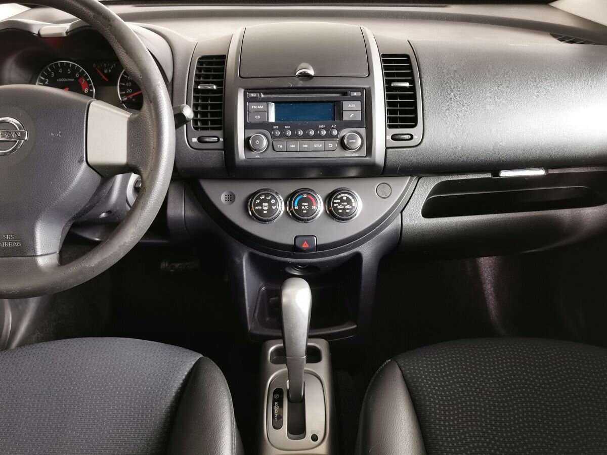 Nissan Note с пробегом — 2012 год. Фото: #10