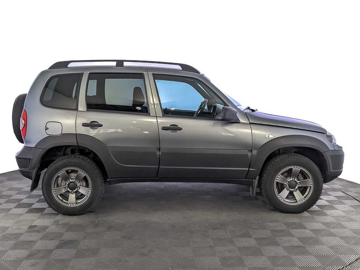 Chevrolet Niva с пробегом — 2019 год. Фото: #3