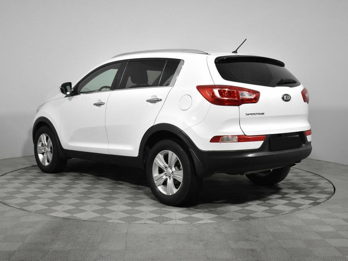 Kia Sportage с пробегом — 2012 год. Фото: #5