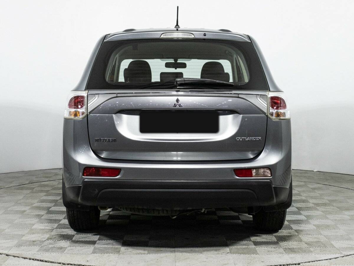 Mitsubishi Outlander с пробегом — 2013 год. Фото: #5