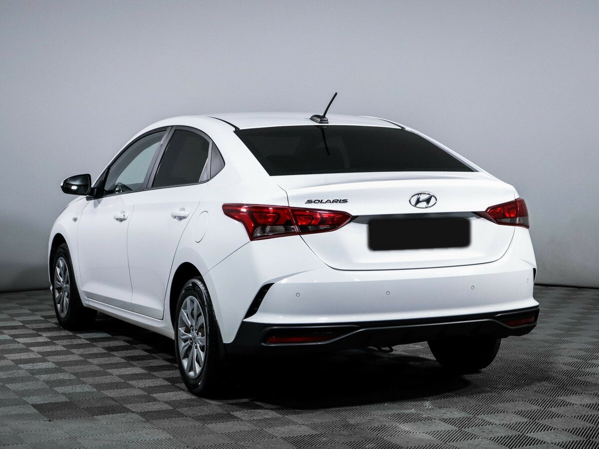 Hyundai Solaris с пробегом — 2021 год. Фото: #6
