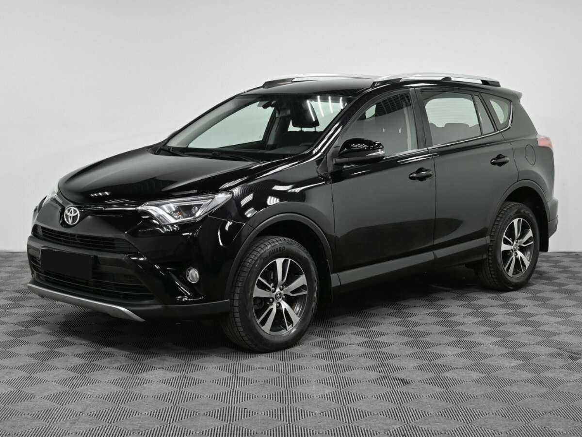Toyota RAV4 с пробегом — 2018 год. Фото: #0