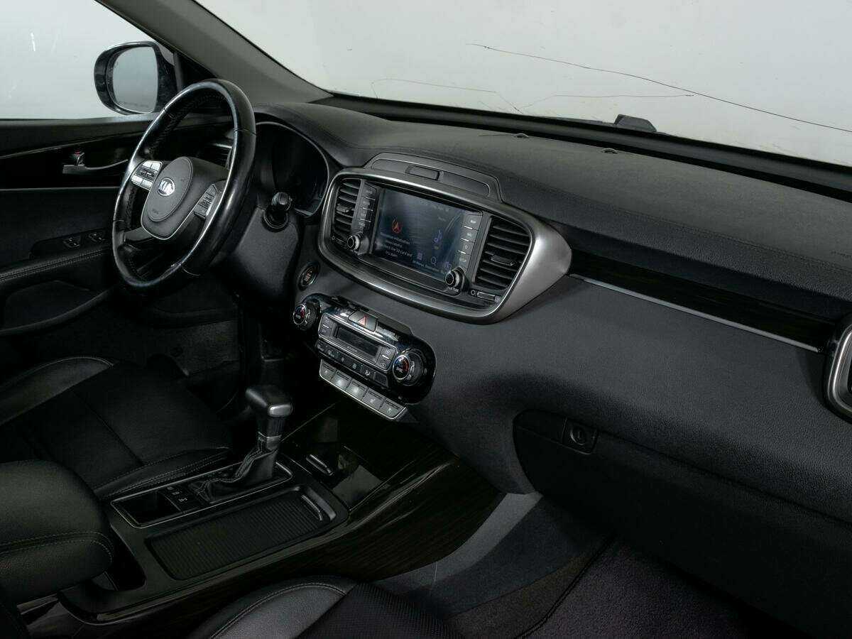 Kia Sorento с пробегом — 2019 год. Фото: #8