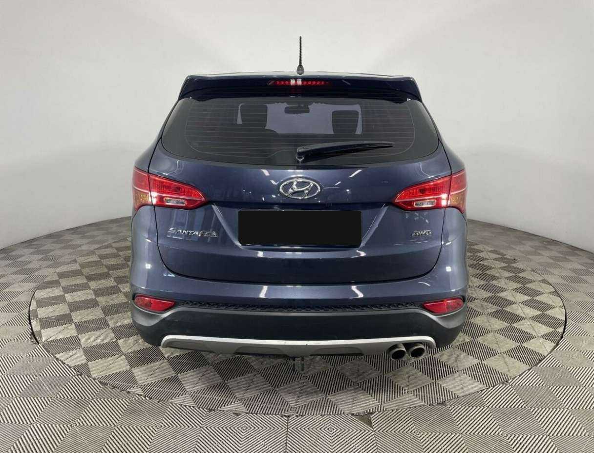 Hyundai Santa Fe с пробегом — 2015 год. Фото: #2