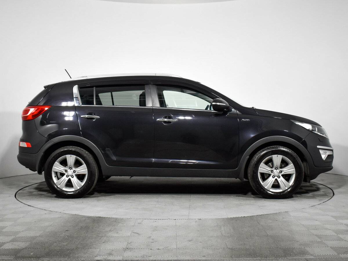 Kia Sportage с пробегом — 2012 год. Фото: #3