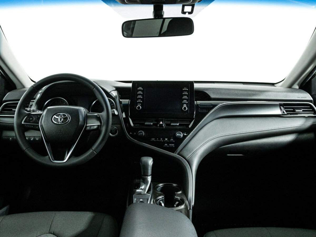 Toyota Camry с пробегом — 2021 год. Фото: #12