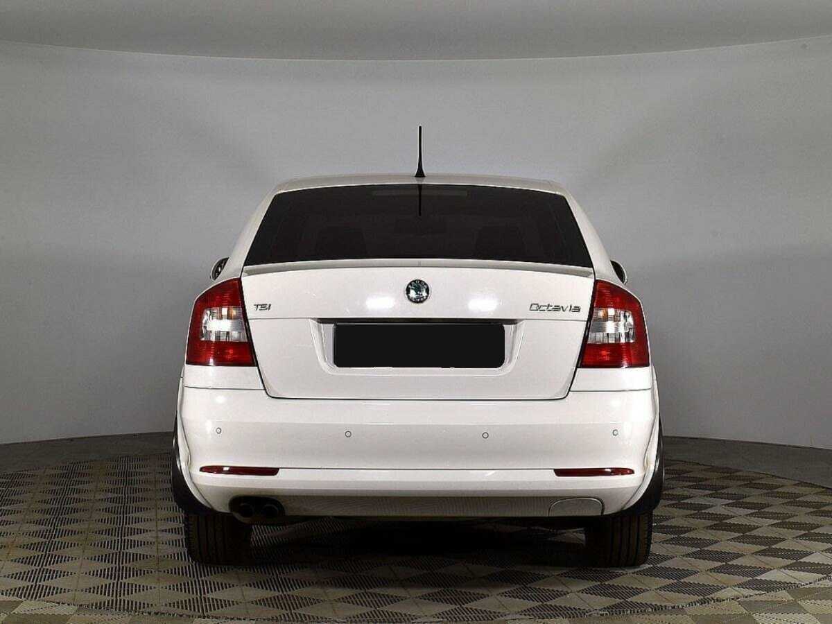 Skoda Octavia с пробегом — 2012 год. Фото: #3