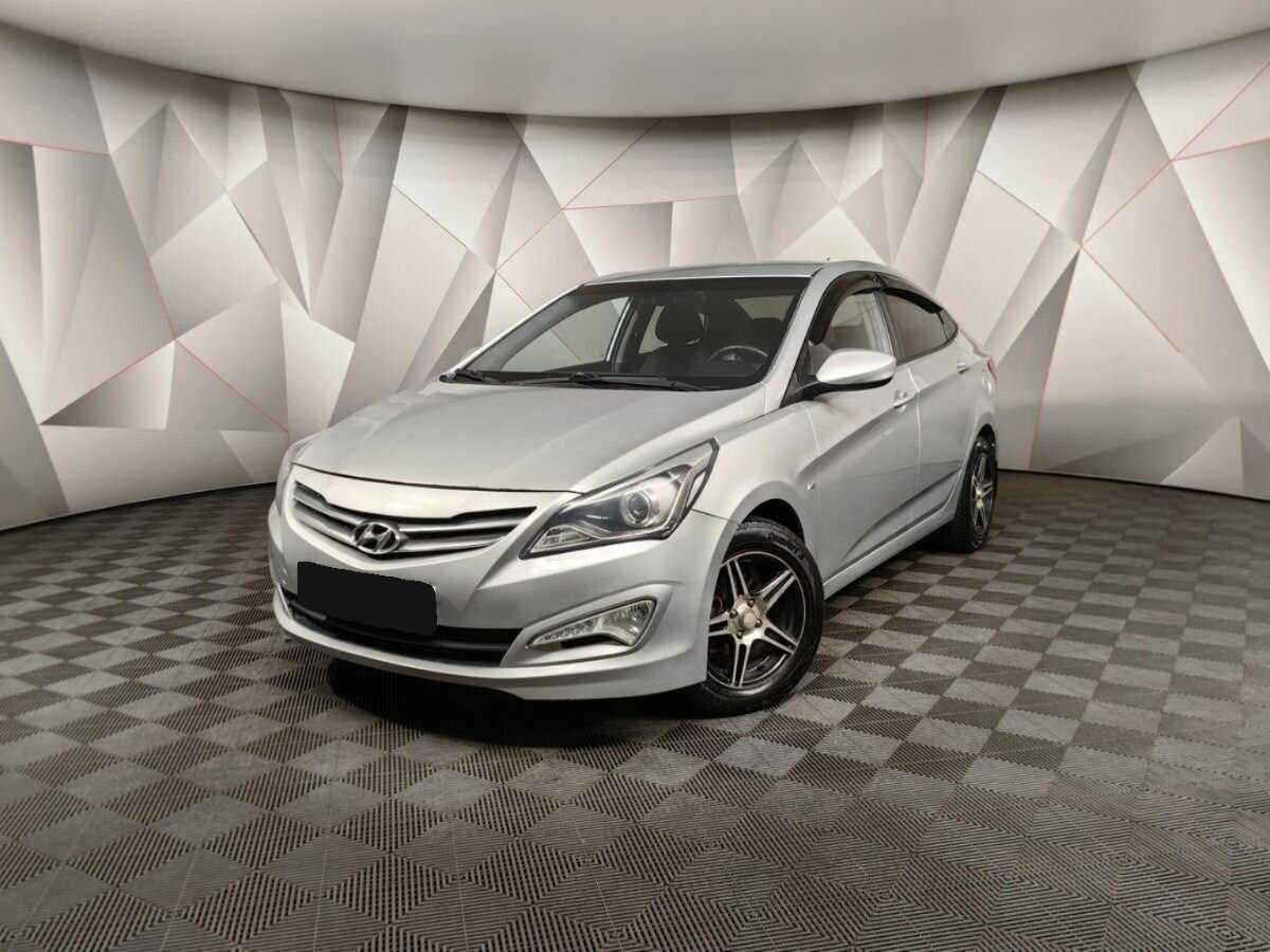 Hyundai Solaris с пробегом — 2015 год. Фото: #0