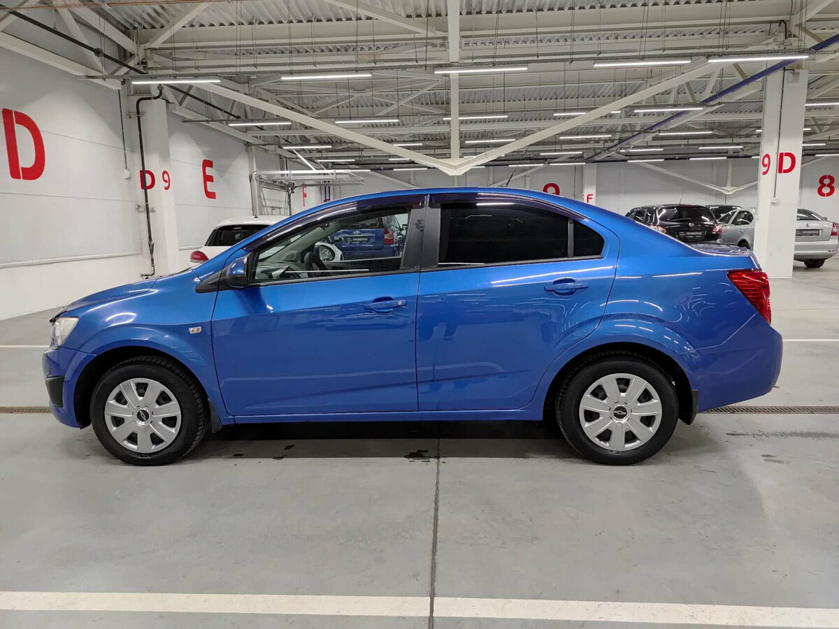 Chevrolet Aveo с пробегом — 2012 год. Фото: #7