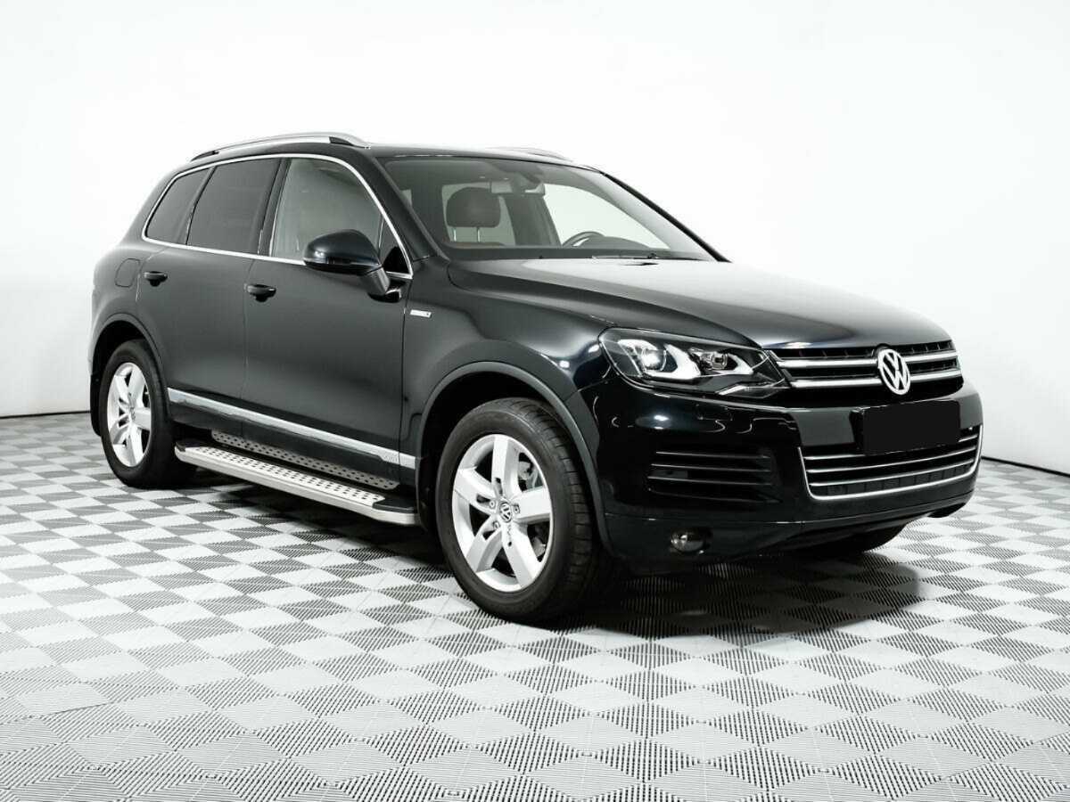 Volkswagen Touareg с пробегом — 2014 год. Фото: #2