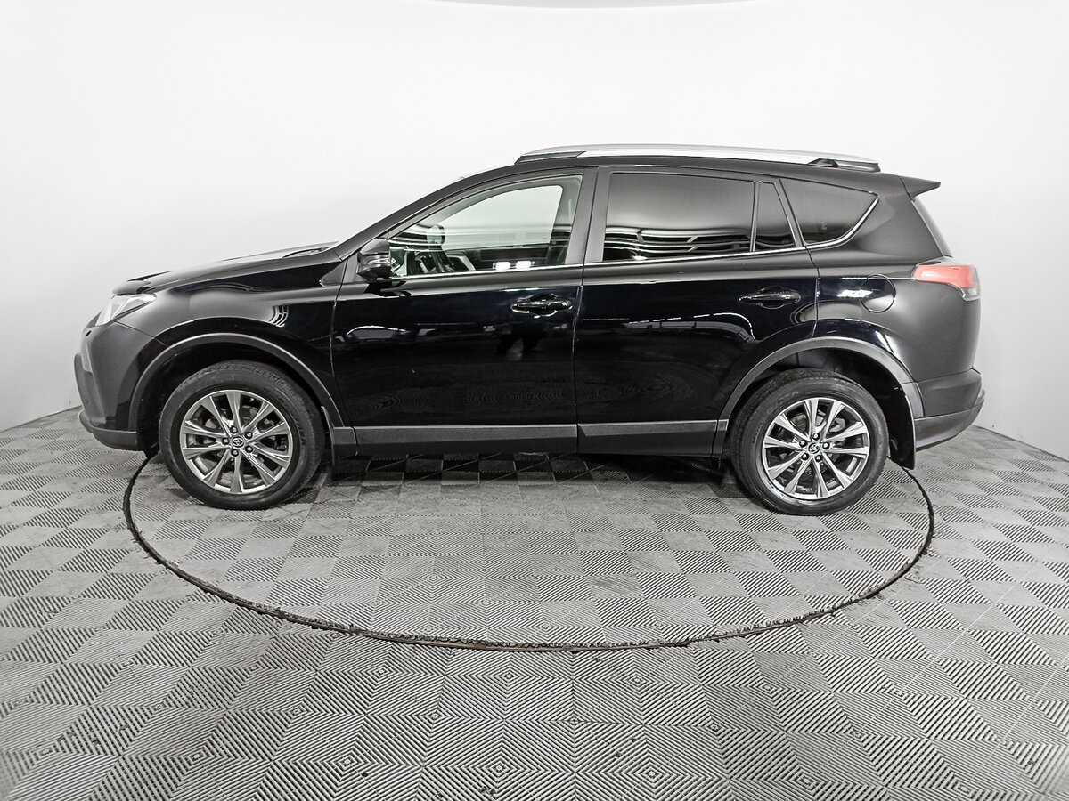 Toyota RAV4 с пробегом — 2019 год. Фото: #4
