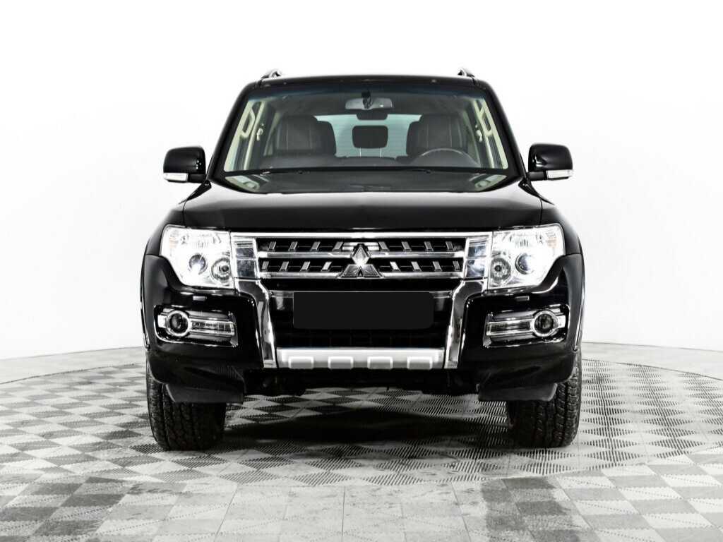 Mitsubishi Pajero с пробегом — 2014 год. Фото: #1
