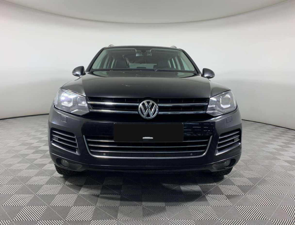 Volkswagen Touareg с пробегом — 2012 год. Фото: #1