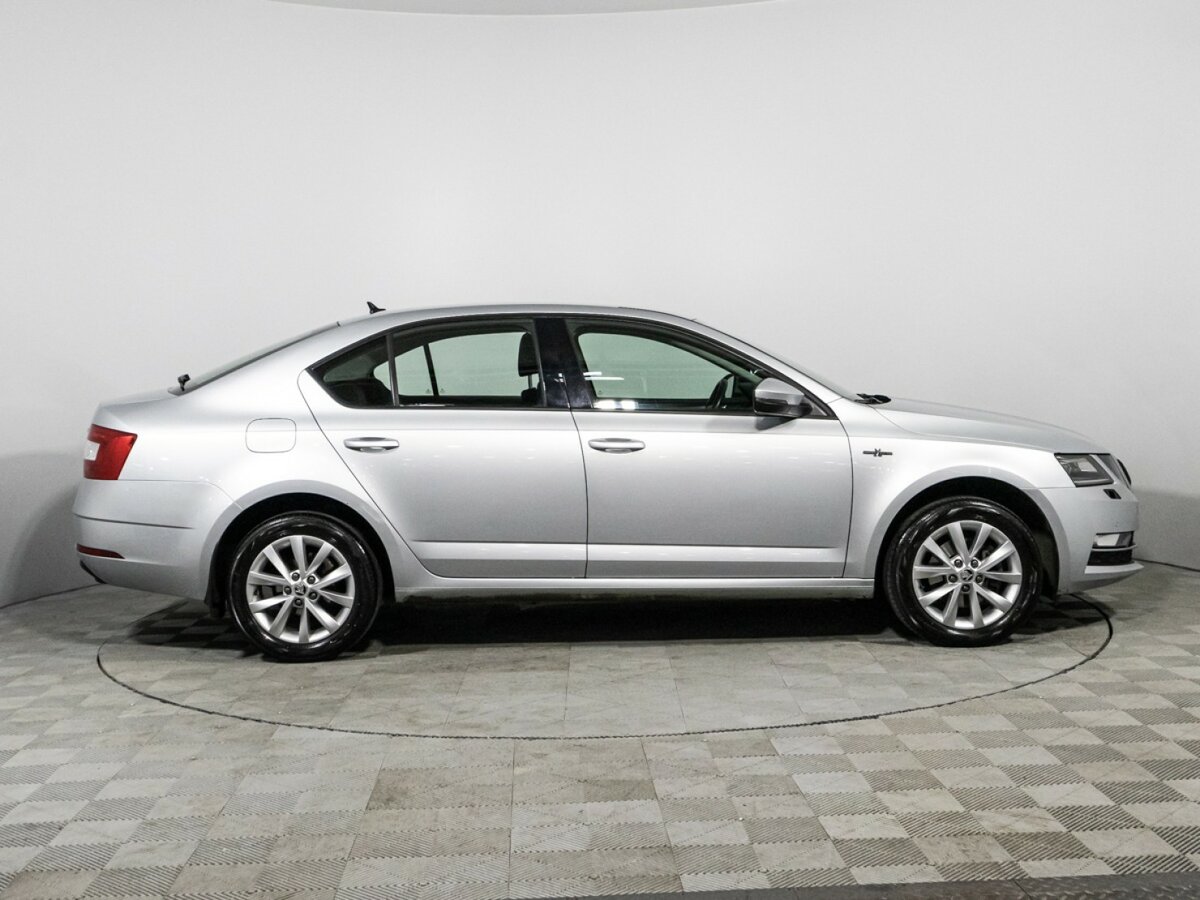 Skoda Octavia с пробегом — 2020 год. Фото: #3