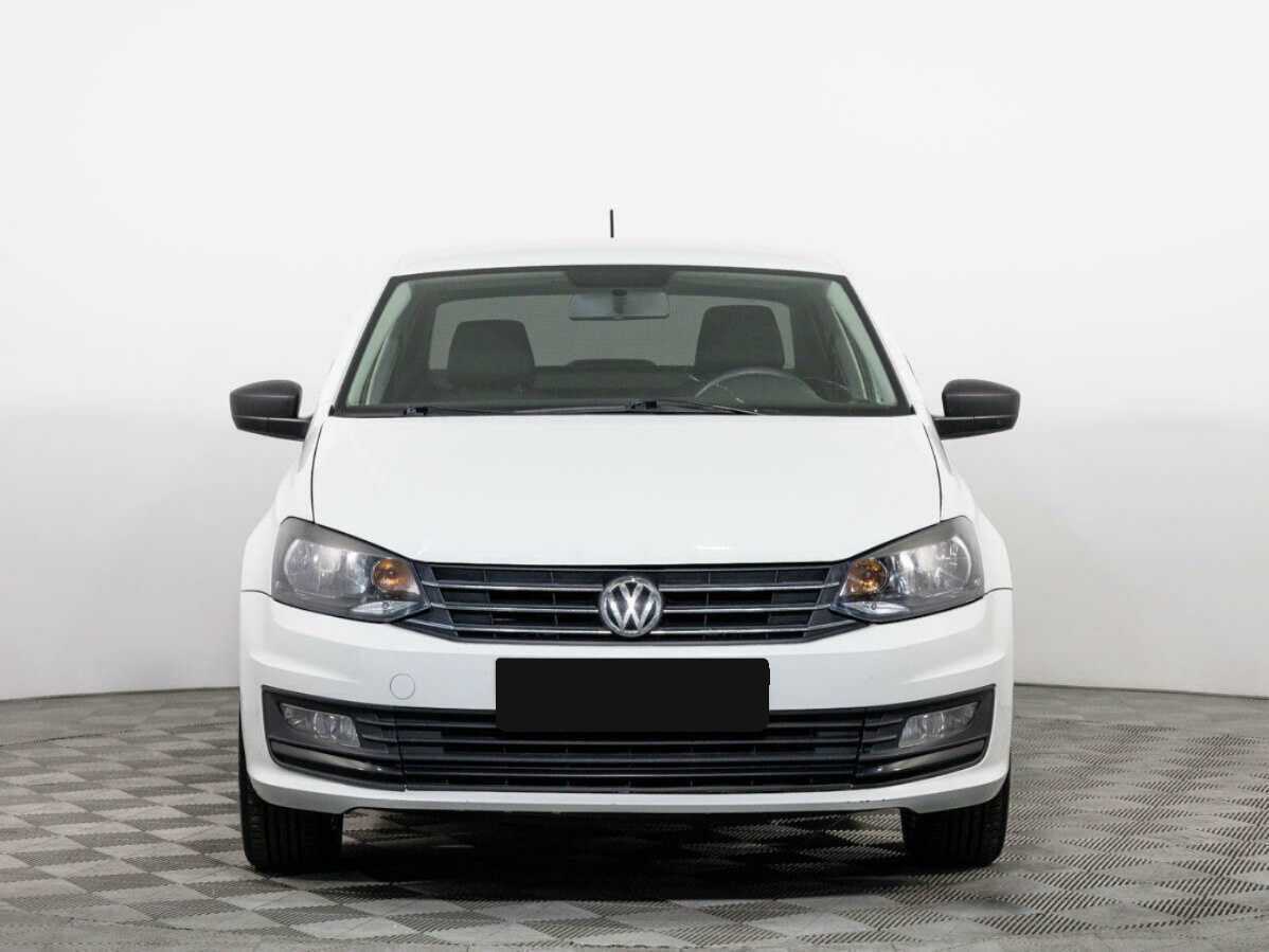 Volkswagen Polo с пробегом — 2015 год. Фото: #0