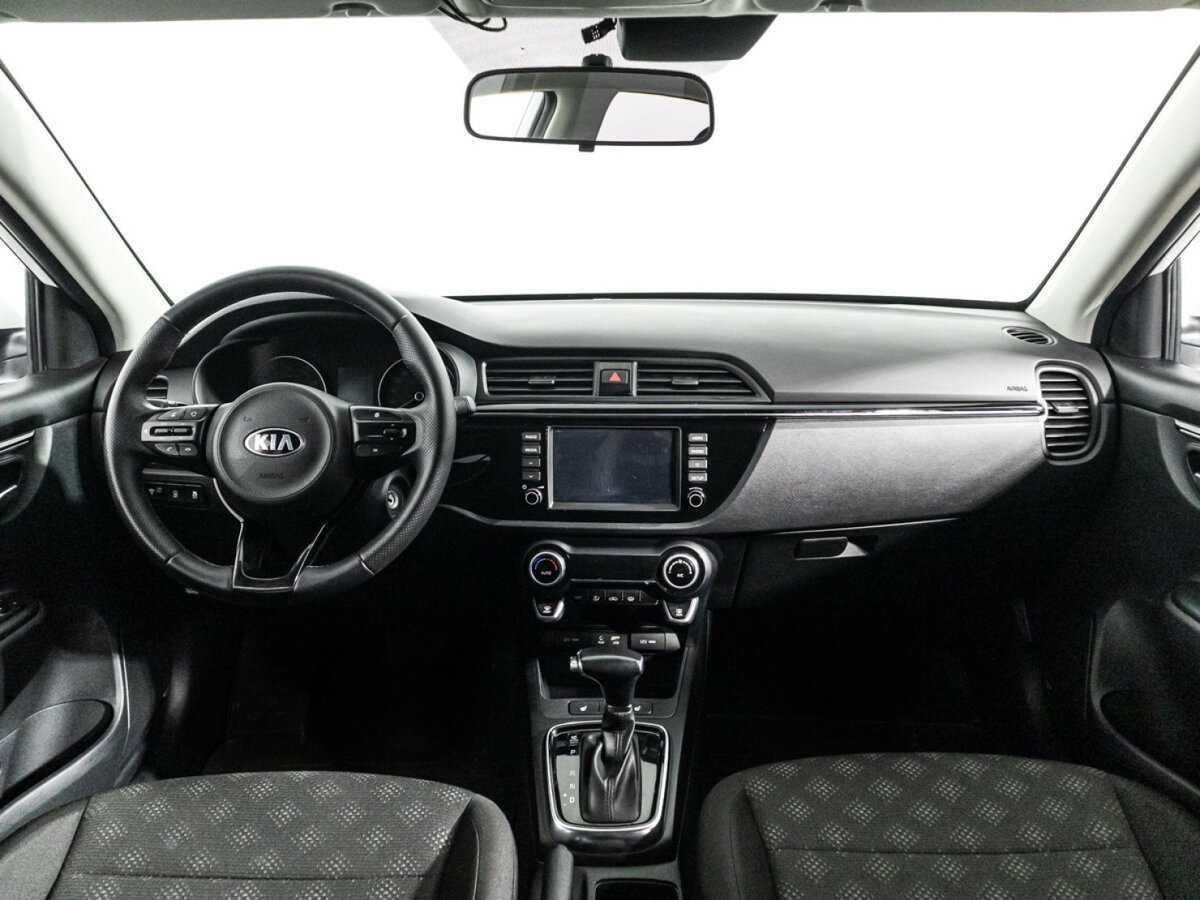 Kia Rio с пробегом — 2017 год. Фото: #12