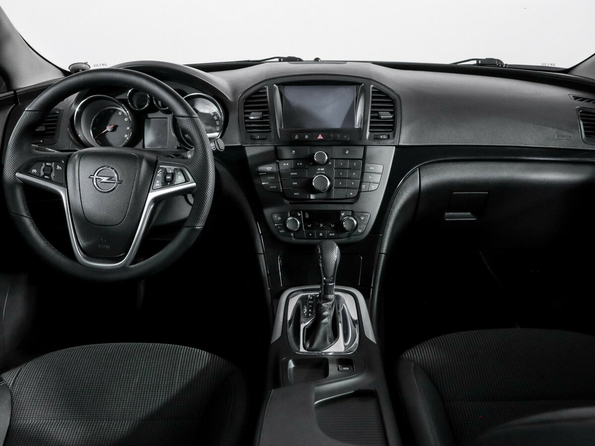 Opel Insignia с пробегом — 2013 год. Фото: #11