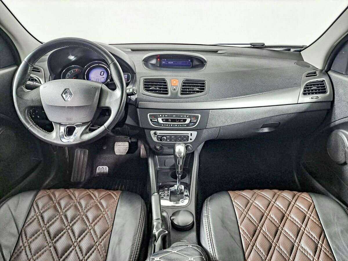 Renault Megane с пробегом — 2013 год. Фото: #11