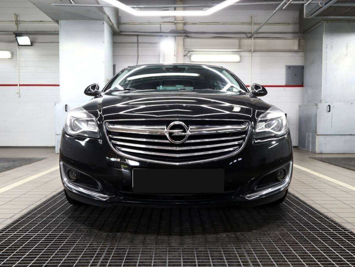 Opel Insignia с пробегом — 2014 год. Фото: #1