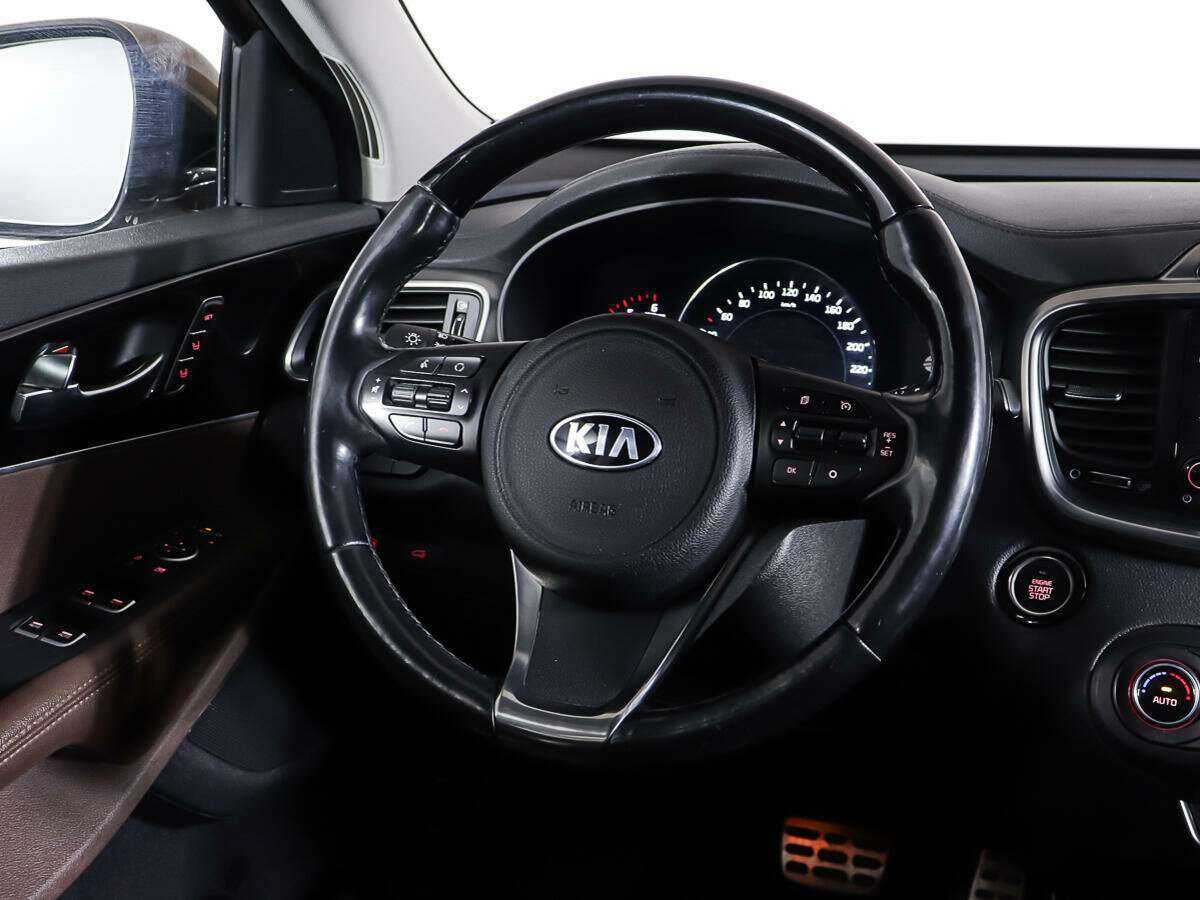 Kia Sorento с пробегом — 2017 год. Фото: #15