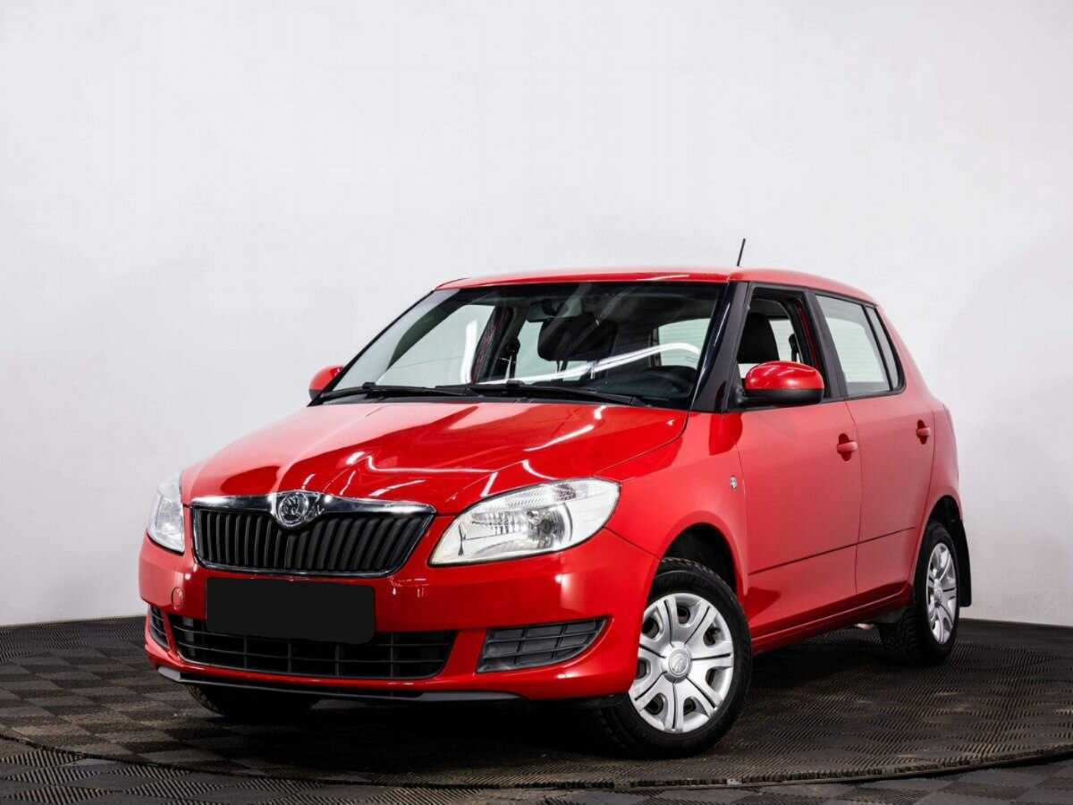 Skoda Fabia с пробегом — 2013 год. Фото: #0