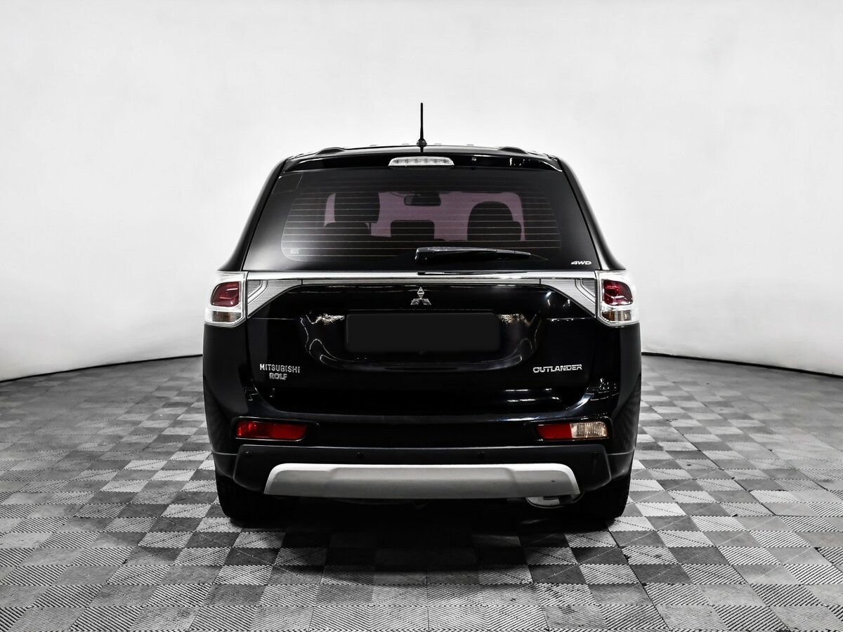 Mitsubishi Outlander с пробегом — 2014 год. Фото: #4