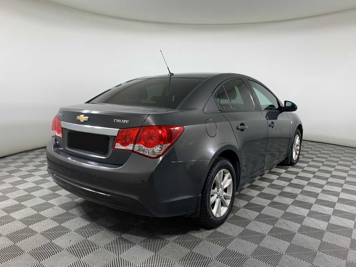 Chevrolet Cruze с пробегом — 2013 год. Фото: #4