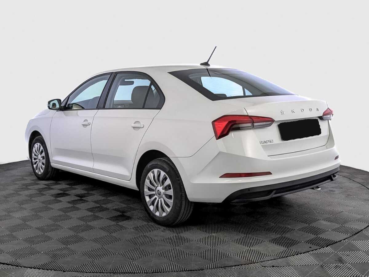 Skoda Rapid с пробегом — 2020 год. Фото: #6